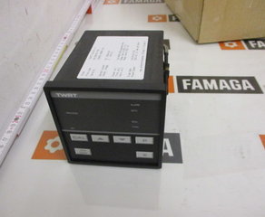 Терморегулятор
Temperaturregler, mikroprozessorgesteuert für die Folienschweißtechnik
96x96 DIN, AC 230V, +-10%, 48..62Hz
Regel-/Anzeigebereich: 0...999 Grad C
Meßbereich Strom: AC 30...100mA
Meßbereich Spannung: AC 3...42V
Reglerstruktur: Zweipunktregelung; Phasenanschnittsteuerung
Stellverhalten: PD/I, einstellbar
Leistungsausgang: 12 A eff (bei 25% ED)
Ausgang 2 (Alarm 2): RELAIS (AC250V MAX 2,5A)
Ausgang 3 (Alarm 1): RELAIS (AC250V MAX 2,5A)
Schutzart Front IP54, Klemmen IP20
In Kundenausführung : mit zweitem Alarm auf OUT2 DREWS ELECTRONIC