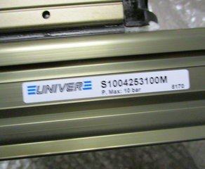 Пневматическая линейная направляющая, в сбре с кареткой на магнитных держателях, диаметр 25 мм, длина линейной направляющей 3100 мм, давление 10 Бар Univer